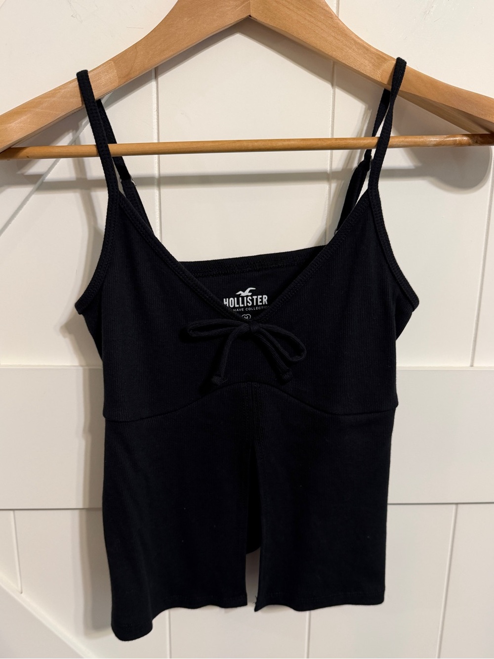 Hollister Women’s Medium Black Ribbed Split Front Bandeau Tank Must Have Collect